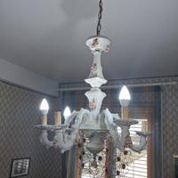 lampadario di ceramica.