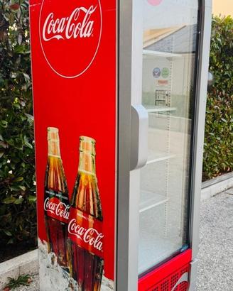 Vetrina frigo COCA COLA colonna Led bibite feste