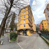 4 LOCALI A GENZANO DI ROMA