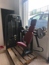 ARM CURL TECHNOGYM