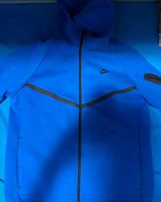 tuta tech nike