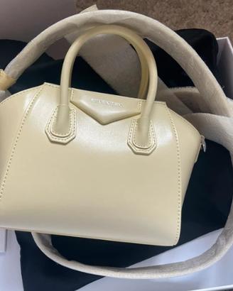Borsa Givenchy Antigona Toy Bag