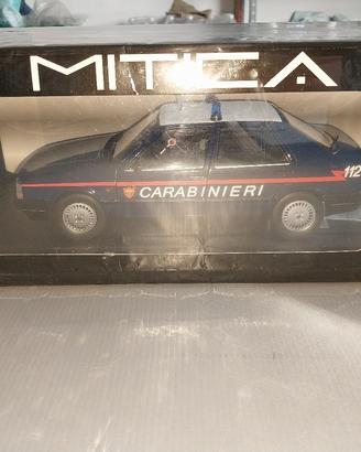 FIAT CROMA CARABINIERI SCALA 1:18 MARCA MITICA 