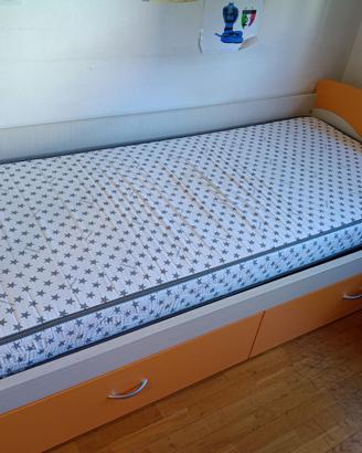 Letto singolo contenitore con materasso ortopedico