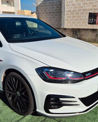 Volkswagen Golf GTI Performance 2.0 245 CV TSI 5p.