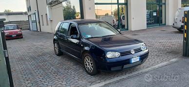 Volkswagen Golf 4 1.6 benzina euro 4 neopatentati