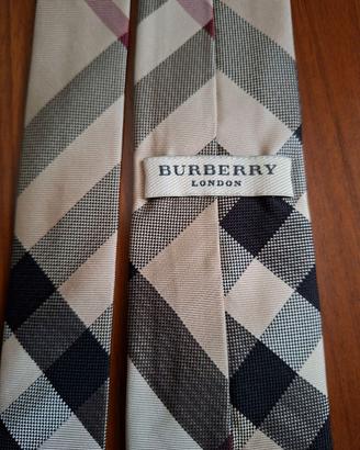 Cravatta Burberry - trattabile
