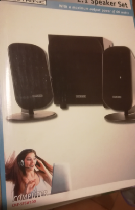 2.1 speaker set