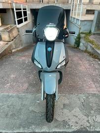Liberty S 50, Bassi chilometri, parabrezza