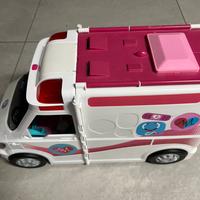 Ambulanza Barbie