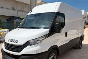 Iveco Daily 35q 165CV (2023)