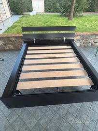 Involucro letto con doghe