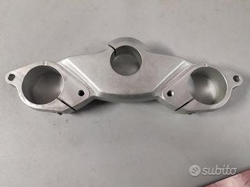 Piastra sterzo superiore DUCATI ST2 ST4 nuova