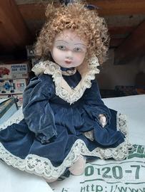 Bambola da collezione vintage in porcellana