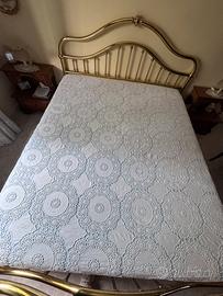 Copriletto in lino e uncinetto