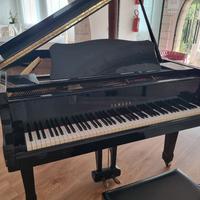 Pianoforte a coda Yamaha G1