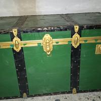 Baule vintage in metallo