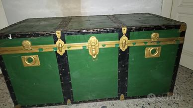 Baule vintage in metallo