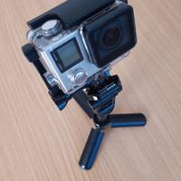 Supporto universale treppiede