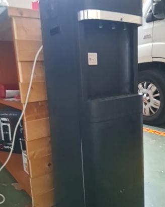 Erogatore acqua a boccione 18lt