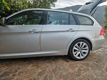 BMW 320 Touring XDRIVE
