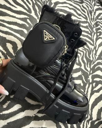Anfibi Prada monolith pelliccia limited edition