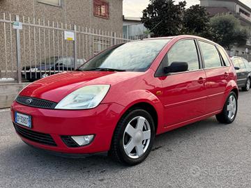 Ford Fiesta 1.2 16V 5p. euro 4 ok neopatentati