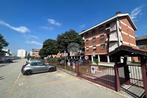 4 LOCALI A VOLPIANO