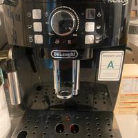 Macchina caffè De Longhi Magnifica S