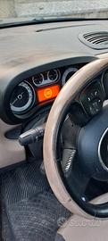 fiat 500l living