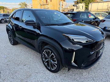 Toyota Yaris Cross 1.5 Hybrid 5p. E-CVT AWD-i Loun