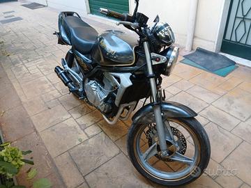 Kawasaki er 500
