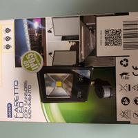 Faretto led con sensore movimento