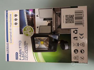 Faretto led con sensore movimento