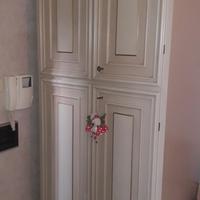 Armadietto a due ante