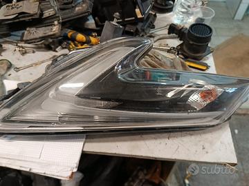 FARO ANTERIORE NISSAN JUKE 2018