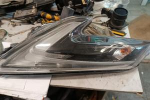 FARO ANTERIORE NISSAN JUKE 2018