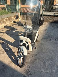 Scoter Askoll
