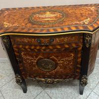 mobile cassettiera stile classico