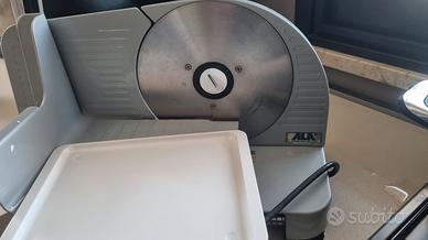 Affettatrice elettrica Ala 2000