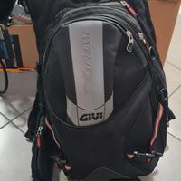 zaino moto givi xstream con porta casco