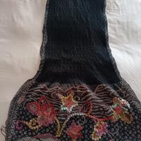 Sciarpone donna  colore nero con bordura 