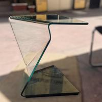 Tavolino Fiam In Vetro Curvato da 10 mm. Design