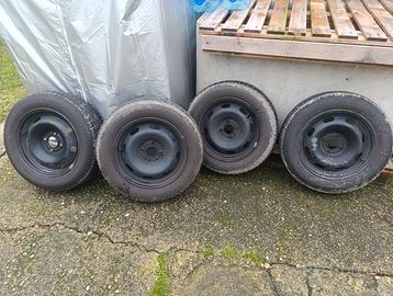 pneumatici invernali + cerchioni in ferro