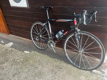 Bici da corsa strada carbonio