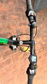 Bicicletta muntain bike 26