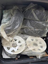4 Cerchi scampanati + 4 gomme offroad suzuki