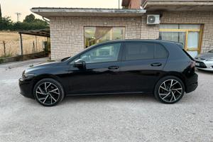 Volkswagen Golf 8 2.0 TDI 150cv