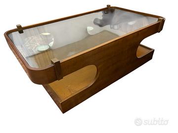 Tavolino in teak anni ‘70 space age con rotelle