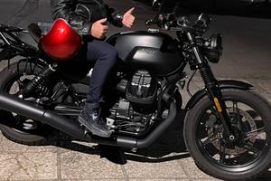 Moto guzzi V7 stone come nuova